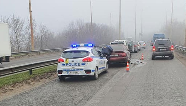 Инцидентът предизвика задръстване в платното в посока Дунав мост