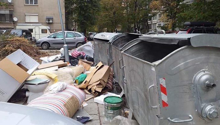 Двете площадки се намират в местността „Под Ормана“ по пътя за с. Николово Двете площадки се намират в местността „Под Ормана“ по пътя за с. Николово