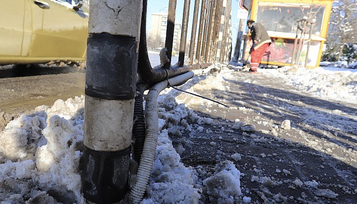 Оказва се, че местата, на които могат да бъдат поставени преместваеми търговски обекти, било то за мартеници, цветя или прочее, не могат да бъдат утвърдени без изричния подпис на главния архитект на Столичната община и съответното гласуване в Столичния общински съвет