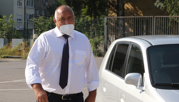 Кой управлява здравната криза - НОЩ, здравният министър, или нечий пръст от едно едрогабаритно возило? Кой управлява здравната криза - НОЩ, здравният министър, или нечий пръст от едно едрогабаритно возило?