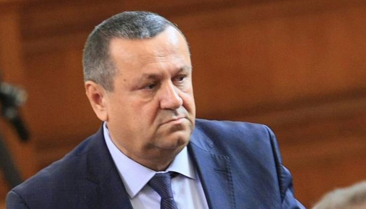 Всички пенсионери го плащат. Заради компромисите, които бяха направени, пострада пенсионната система