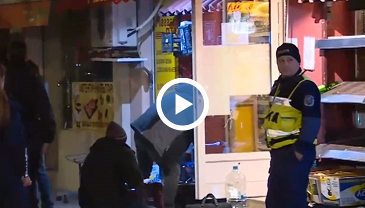 Двама мъже са нападнали продавачка в магазин