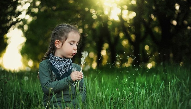 Виж месечния хороскоп за всички зодии