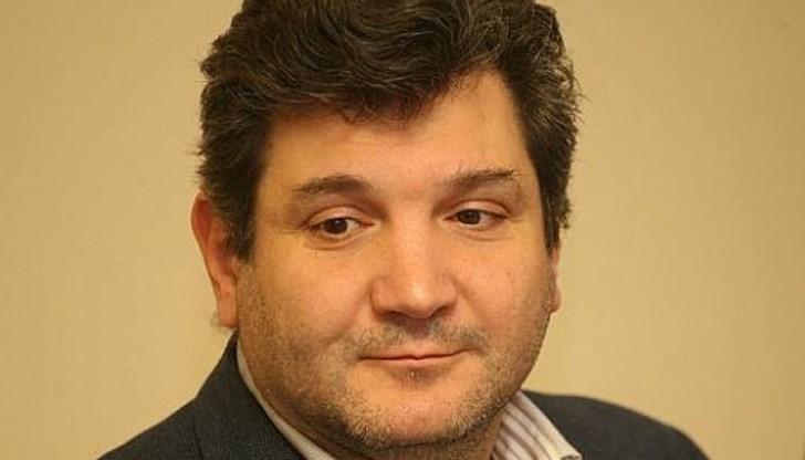 Скандалът с "Гнилите ябълки" в съдебната система и кражбите на фирми, "Осемте джуджета", съшитите с бели конци дела срещу бизнесмени като братя Бобокови, Иво Прокопиев, бившите министри Дянков и Трайчо Трайков и др. - все очевидни примери за опити за тормоз през съдебната система