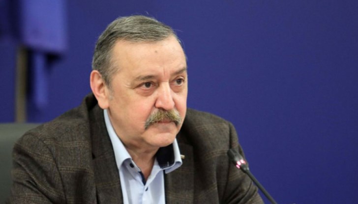 Шефът на Националния център за заразни паразитни болести разкритикува антиваксерите Шефът на Националния център за заразни паразитни болести разкритикува антиваксерите