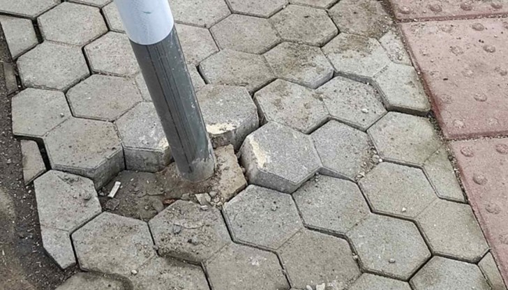 Фирмата-изпълнител е оставила след себе си и мръсотия