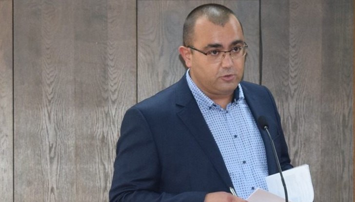 Предвиждате ли извършването на ремонтни дейности и изграждането на паркинг и/или детска площадка в прилежащия терен на бл. № 16, пита съветникът Предвиждате ли извършването на ремонтни дейности и изграждането на паркинг и/или детска площадка в прилежащия терен на бл. № 16, пита съветникът