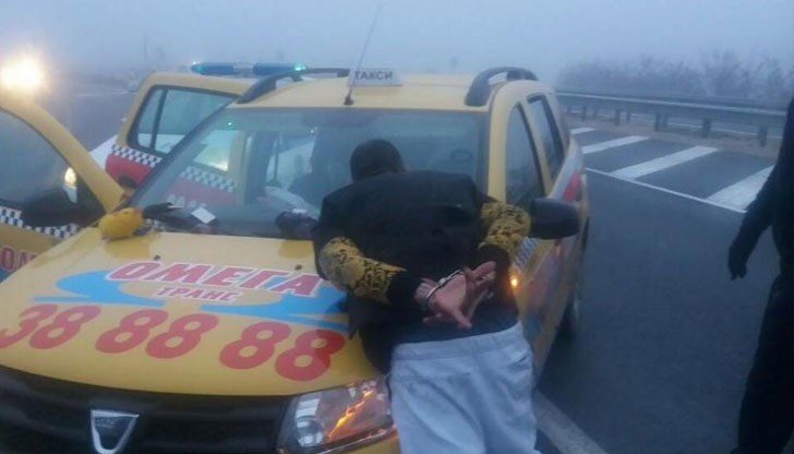 Мъжът беше заловен на АМ "Хемус" след гонка с полицията