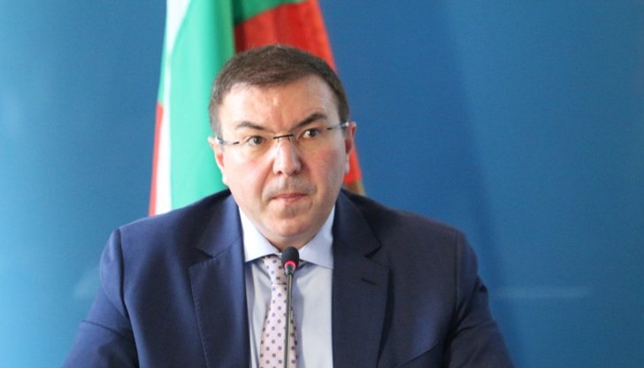 Министърът на здравеопазването посочи, че доставката на допълнително количество ваксини е възможна с оглед на заседанието на Управляващия съвет, т.нар. „Steering Board“