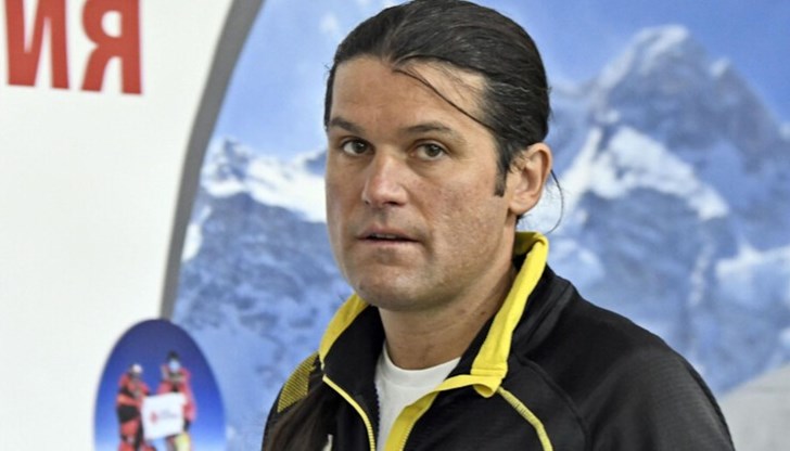 Погребението на Атанас Скатов ще се състои в неделя в Сливен от 10:00 часа Погребението на Атанас Скатов ще се състои в неделя в Сливен от 10:00 часа