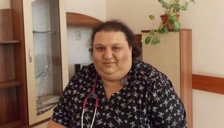 "Изгубихме безценен Човек. Изгубихме изключителен лекар. Децата на България изгубиха един от своите истински герои", пишат от сдружение „ЗА истинска детска болница“