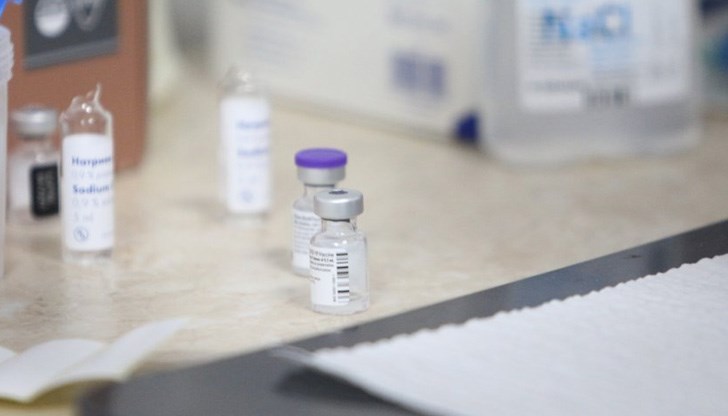 Регионалните здравни инспекции вече са получили нови дози ваксини