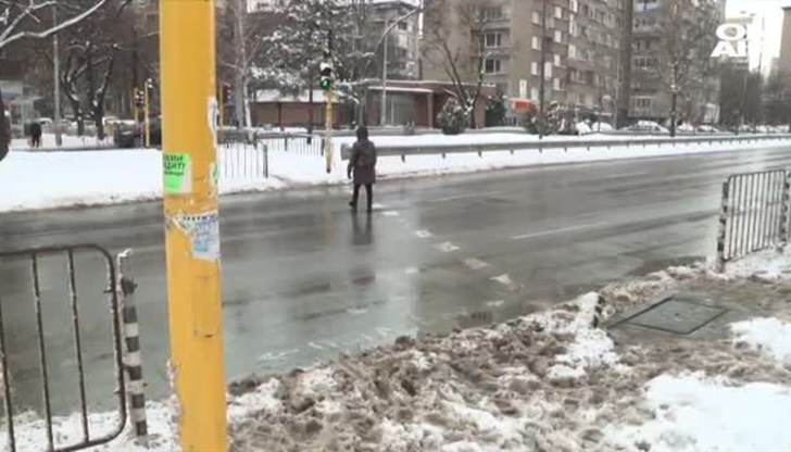 Главният архитект докладва още фрапантни нарушения между проектните схеми и как реално 5-те павилиона са присъединени с кабели към ел. мрежата