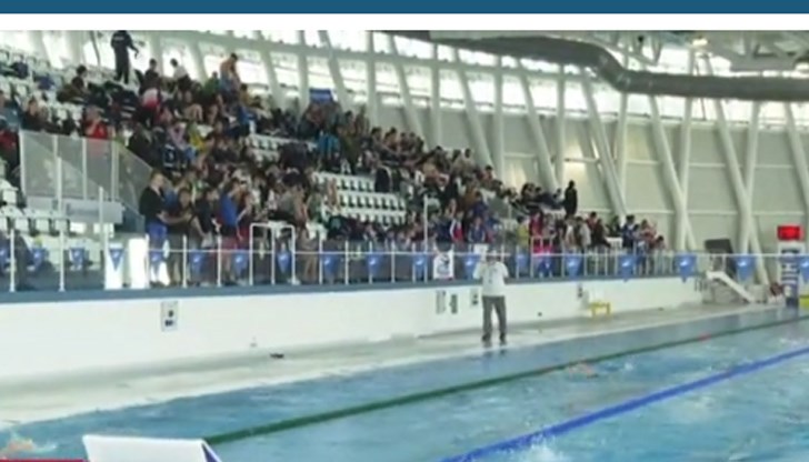 Организаторите казват, че заради огромния интерес към състезанието, в последния момент е трябвало да бъде намален броят на участниците, но все пак са допуснати 820 плувци Организаторите казват, че заради огромния интерес към състезанието, в последния момент е трябвало да бъде намален броят на участниците, но все пак са допуснати 820 плувци