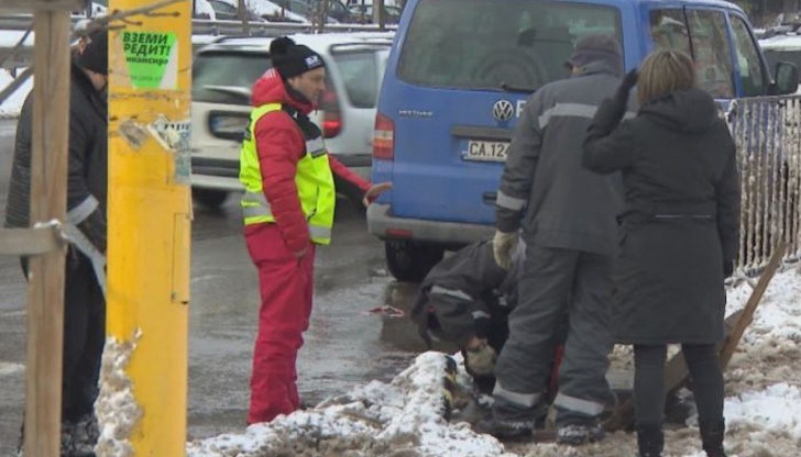Институциите още си "прехвърлят" отговорността за невинната смърт на детето Институциите още си "прехвърлят" отговорността за невинната смърт на детето