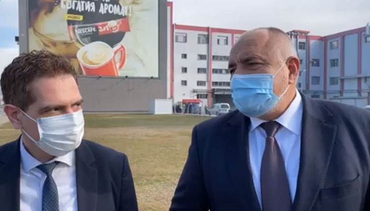 Искаме да го питаме за пачките, за кюлчетата... Искаме да го питаме за пачките, за кюлчетата...