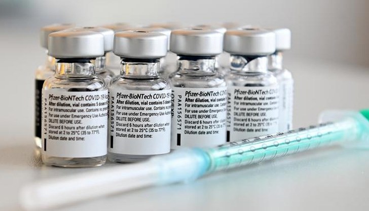 Въпросната ваксина освен това предотвратява разпространението на коронавируса в над 89% от случаите
