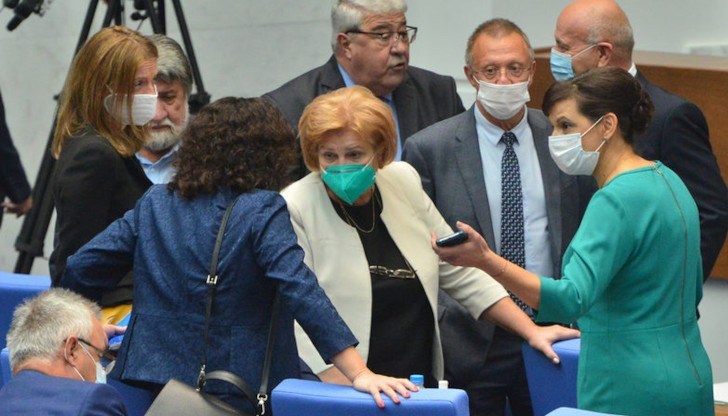 По неофициална информация се чака последната дума на лидера и премиер Бойко Борисов По неофициална информация се чака последната дума на лидера и премиер Бойко Борисов