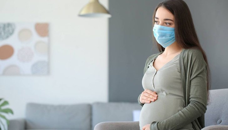 Чакат се първите данни за ефекта на ваксините върху бременни и кърмещи жени
