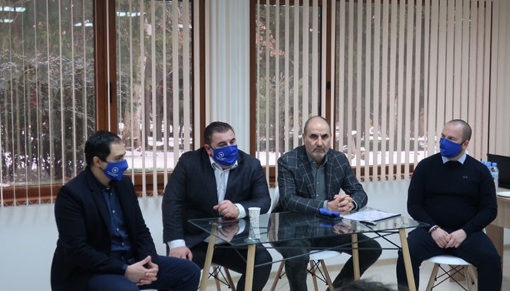 По думите му листата за Великотърновска област ще е съставена от знаещи и можещи млади хора