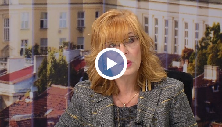 "Нужна е цялостна промяна на прокуратурата​, за да се гарантира спазването на принципите на правовата държава и човешките права", допълни тя