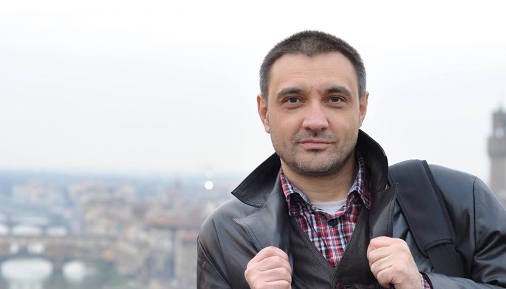 Според него най-висока заболяемост в момента се наблюдава в страните, прилагали най-тежък локдаун, тъй като в тях вирусът не е разпространяван по нормалния си път, а е ограничаван Според него най-висока заболяемост в момента се наблюдава в страните, прилагали най-тежък локдаун, тъй като в тях вирусът не е разпространяван по нормалния си път, а е ограничаван