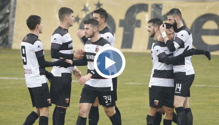 Неадекватна защита и вратар провалиха Лудогорец