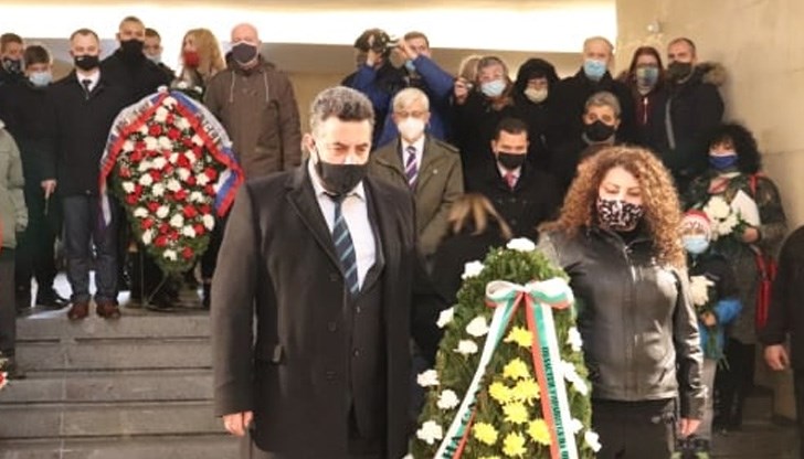 Поклон пред подвига на героите!