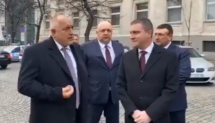 За Борисов днешният ден е празник и поздравява гражданите с "Честит празник"