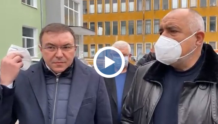 На всички ни липсват ресторантите, добави премиерът