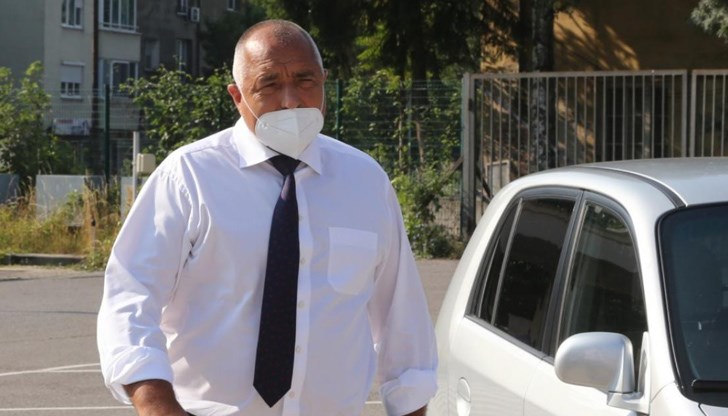 Ваксинационната кампания реално си е предизборна кампания на ГЕРБ