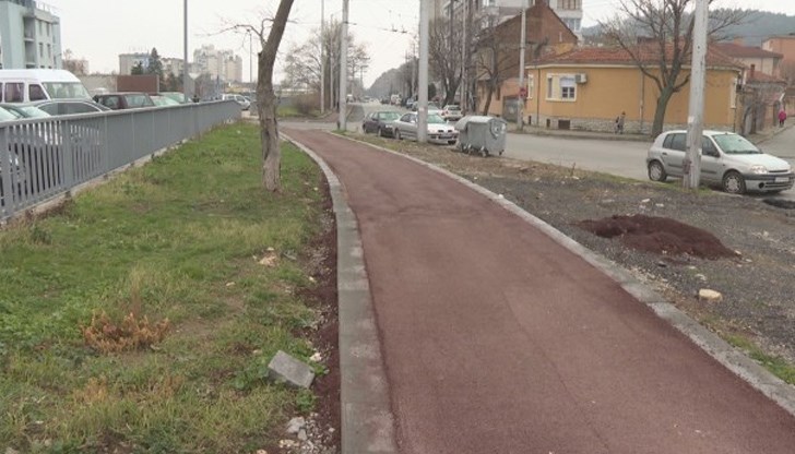 От Община Сливен признават, че велоалеите са некачествени От Община Сливен признават, че велоалеите са некачествени