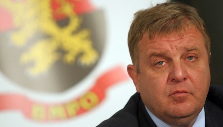 От новата учебна година учениците от осми до десети клас ще преминат едноседмично военно обучение по новата национална програма От новата учебна година учениците от осми до десети клас ще преминат едноседмично военно обучение по новата национална програма