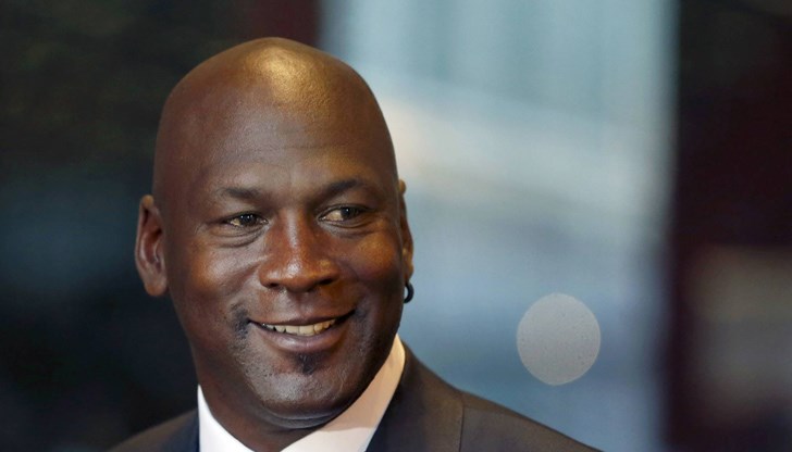 Как един от най-великите баскетболисти в света за всички времена печели и харчи парите си