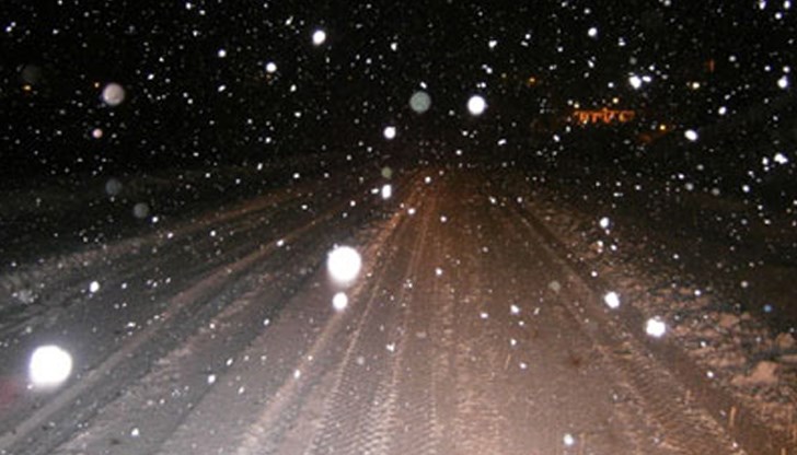 Снегът и ниските температури допълнително създават предпоставки за пътно-транспортни произшествия по най-опасния път в Северна България, а именно Русе - Бяла