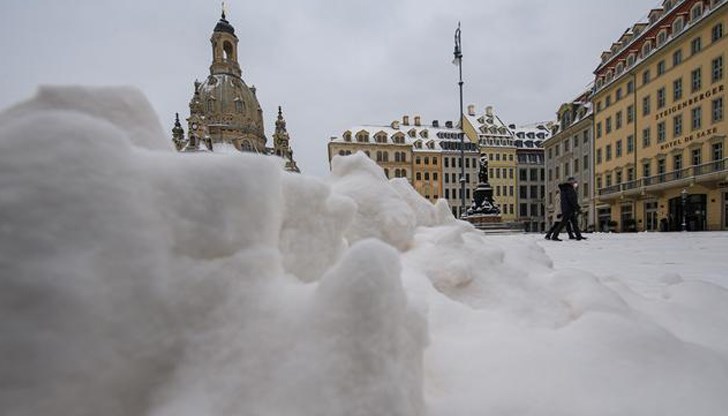 Германски метеоролози изчисляват, че Германия е преживявала такива екстремни условия за последен път през 2012 година