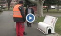 Красиви пейки във формата на книги красят центъра на Русе
