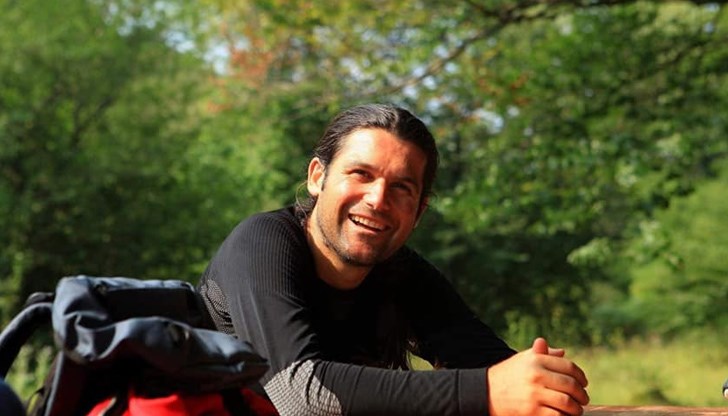 Близки и приятели на Атанас Скатов събират доброволни средства за проекта "Малка гора" в памет на загиналия алпинист
