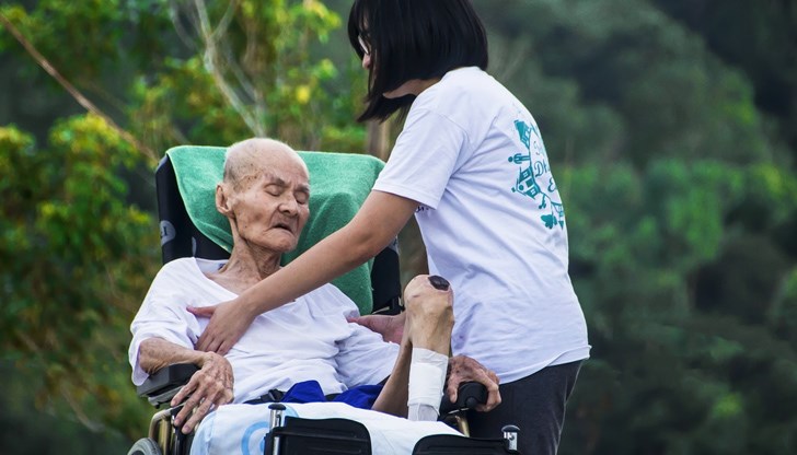 Именно те са сред хората, които най-често се заразяват с коронавирус и умират от заболяването