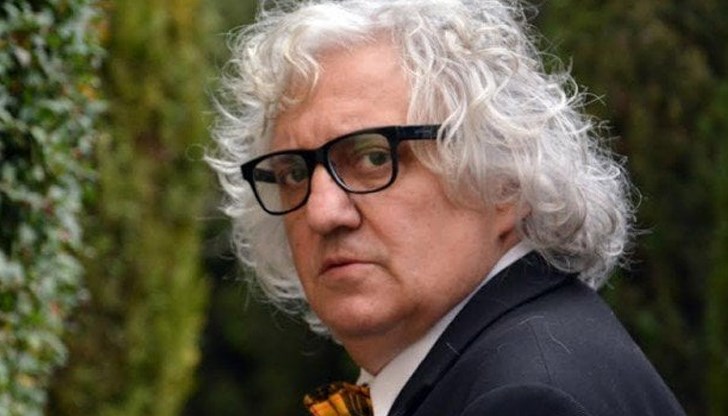 "Да си в политическата власт е огромно изкушение. Не да се опитваш да откраднеш пари за яхта и кола" "Да си в политическата власт е огромно изкушение. Не да се опитваш да откраднеш пари за яхта и кола"