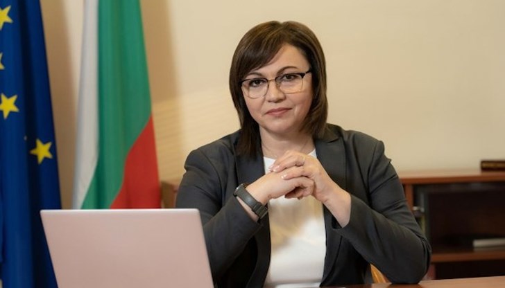 България предплати 18 500 000 ваксини, а се оказа в състояние да се моли да получи ваксини в заем България предплати 18 500 000 ваксини, а се оказа в състояние да се моли да получи ваксини в заем