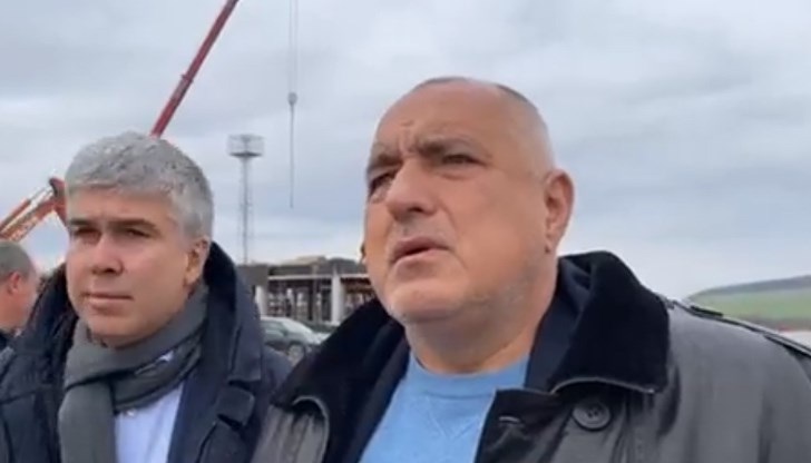 Премиерът се похвали със строителството на компресорна станция "Нова Провадия"