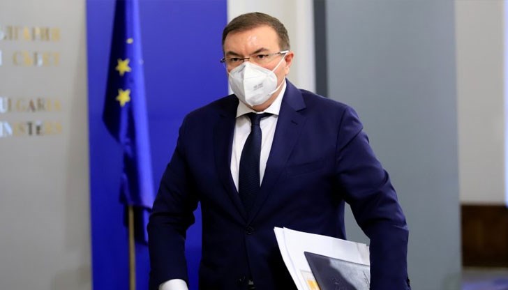 Здравният министър за една година е станал доцент и после професор. Няма как законово да е така! Здравният министър за една година е станал доцент и после професор. Няма как законово да е така!