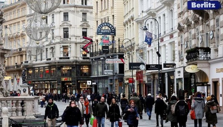 Приложение с обяснение как се прави тестът чрез гаргара е преведена на десет езика, сред които и български Приложение с обяснение как се прави тестът чрез гаргара е преведена на десет езика, сред които и български