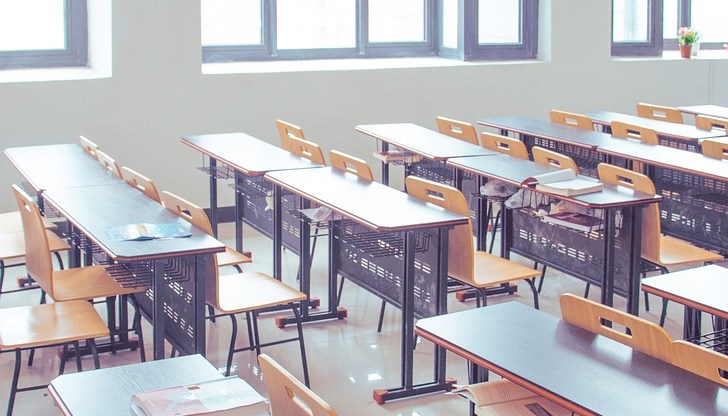 От 22 март (понеделник) за 10 дни се преустановяват присъствените занятия в детските градини и училищата в изпълнение на заповедта на министъра на здравеопазването