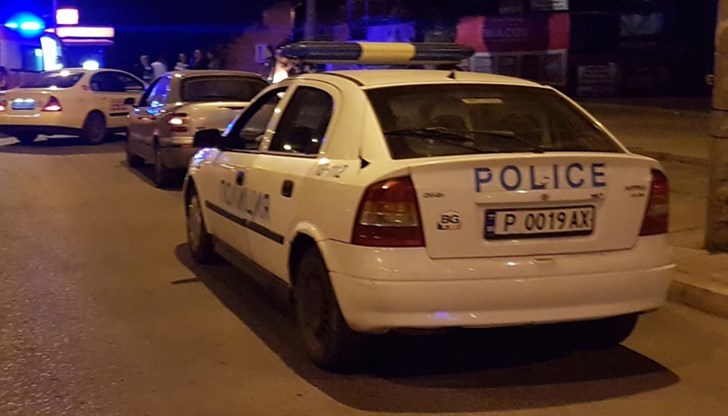 Разследват смъртта на русенец, открит починал в стая на жилището си, в която е имало следи от пожар