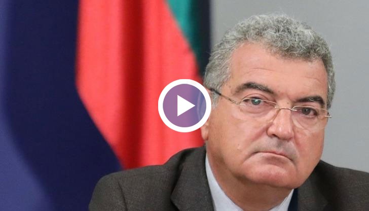 Според него именно те са дали картбланш на вируса да покаже своята сила