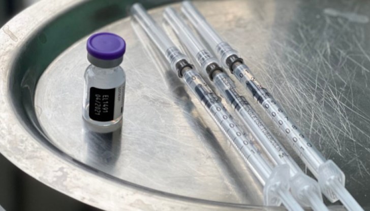 Още две жени и двама мъже с коронавирус починаха Още две жени и двама мъже с коронавирус починаха