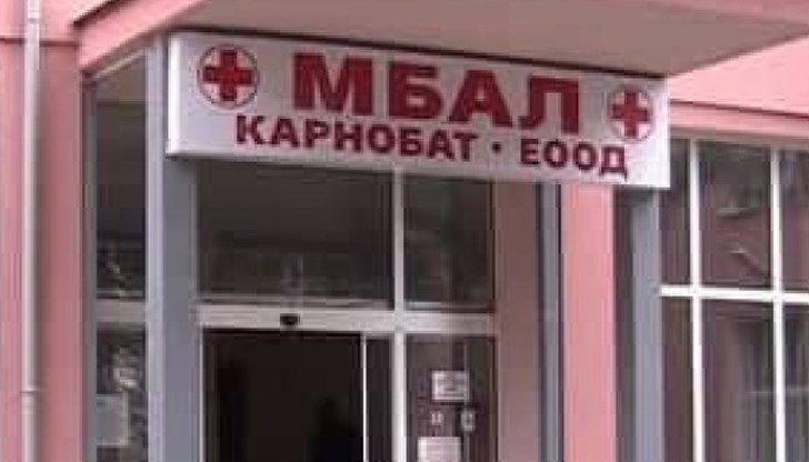 8-месечните близнаци имат по-голяма сестра, която е на 6 години