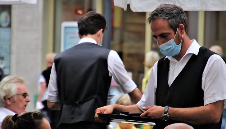 Спазват ли ресторантите мерките срещу коронавируса